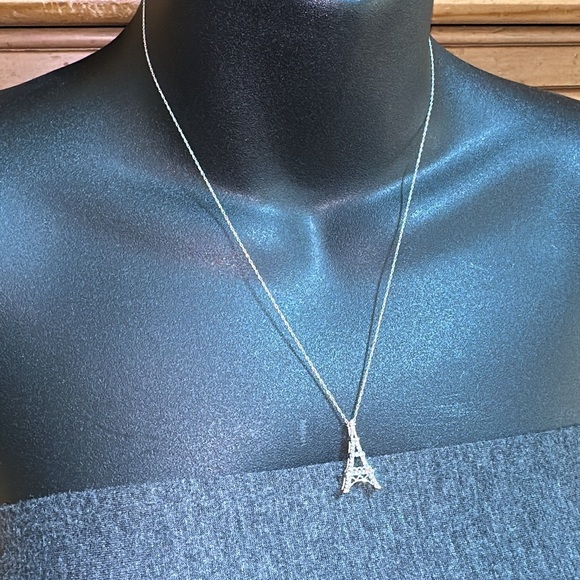 Solid 10K 10 Karat White Gold Eiffel Tower Pendant Necklace France French Paris - Picture 8 of 10